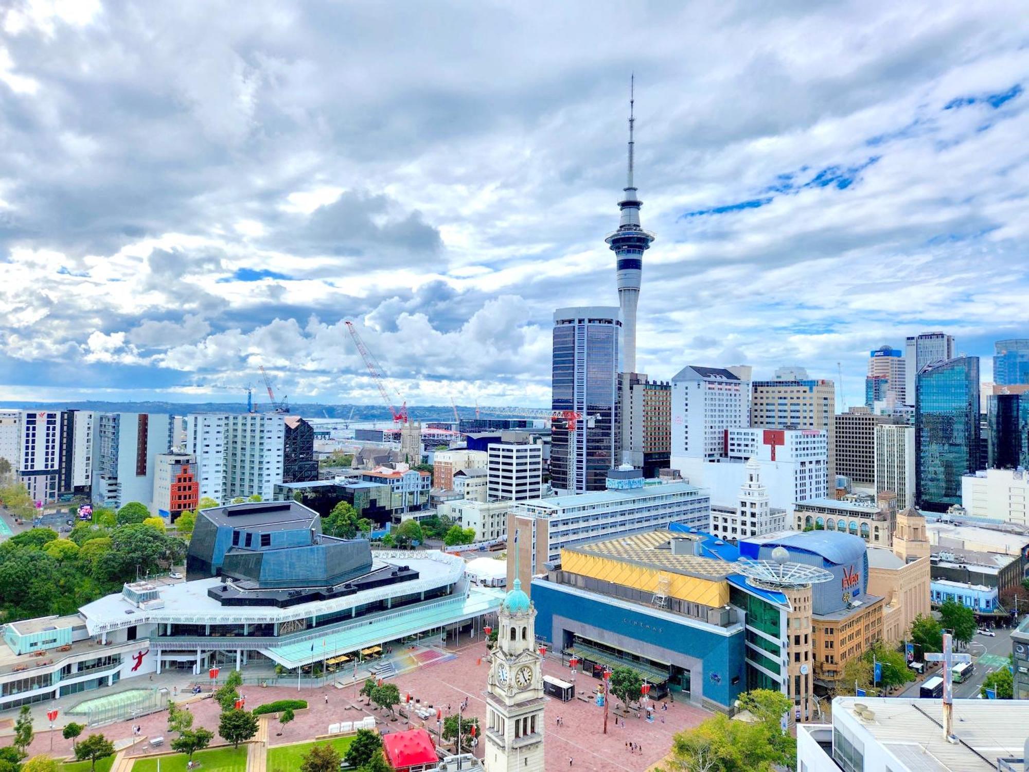 Skytower And City View 2 Bedroom Apartment On High Floor Auckland Buitenkant foto